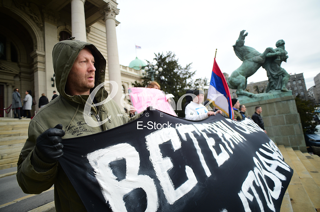 Protest ratnih veterana i vojnih invalida