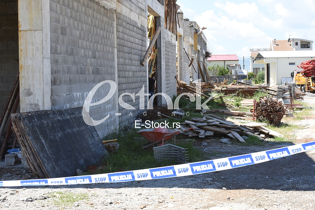 Urusila se kuca povredjeno 6 osoba