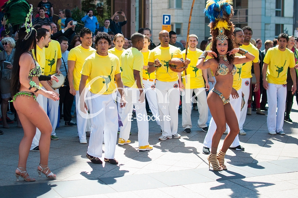 Brazilians dancing and singing in Belgrade center