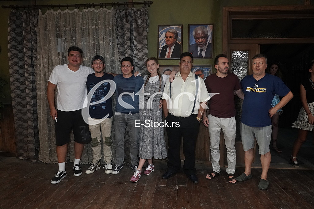 Serija Slozna braca grupna fotografija Serija Slozna braca grupna fotografija