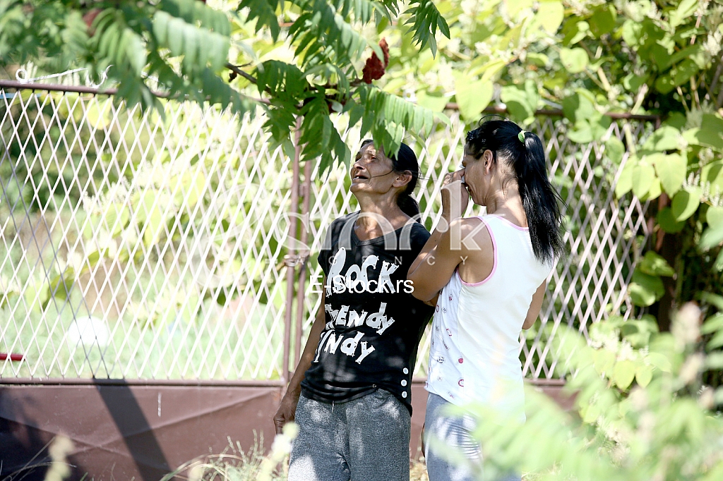 Majka i sestra ubijene Violete Majka i sestra ubijene Violete