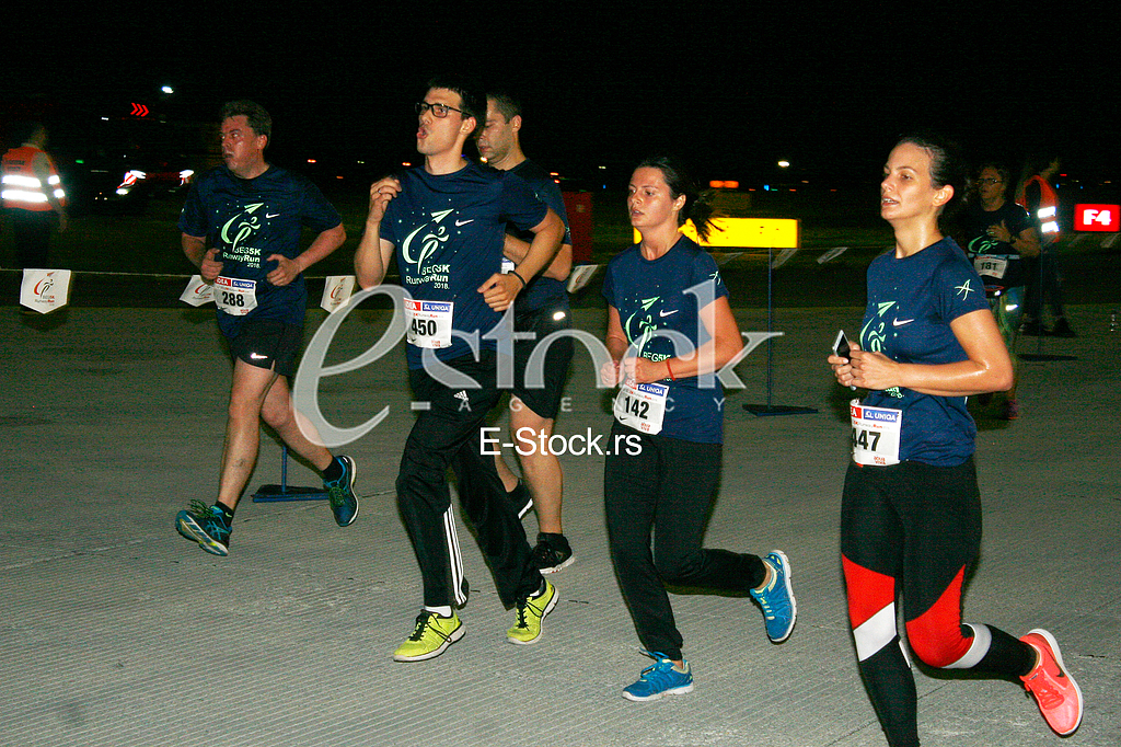 nocna trka na aerodromu