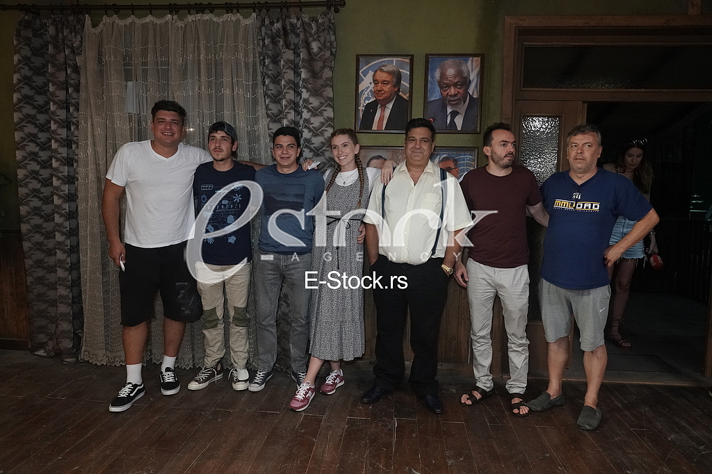 Serija Slozna braca grupna fotografija Serija Slozna braca grupna fotografija