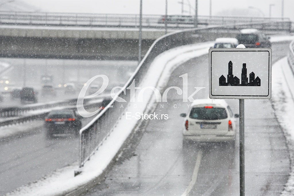 traffic sign that the city and winter traffic traffic sign that the city and winter traffic