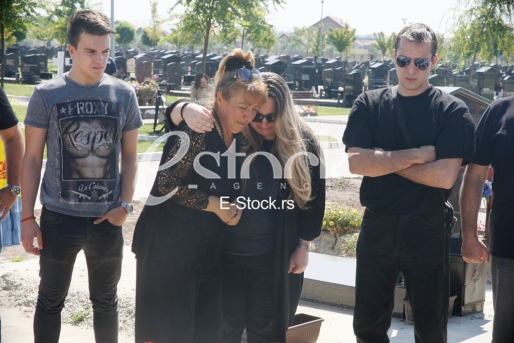Going to the cemetery killed singer Jelena Marjanovic