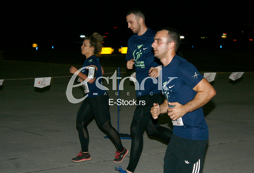 nocna trka na aerodromu