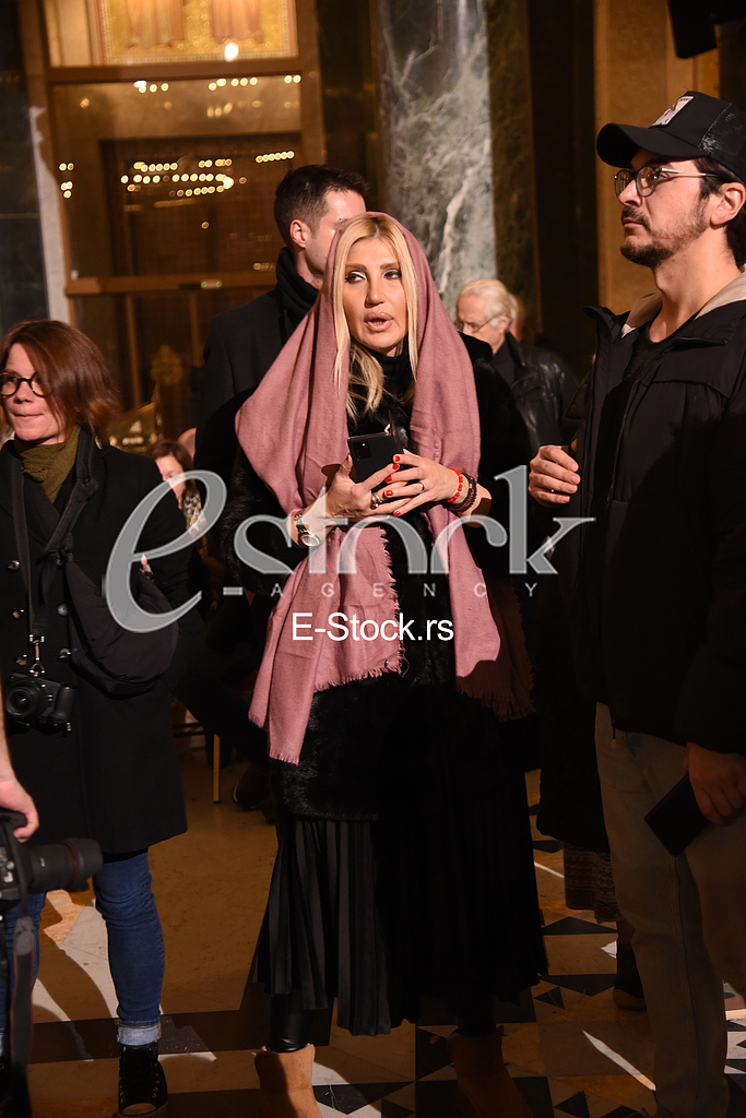 Jovana Tipsin bozicna liturgija