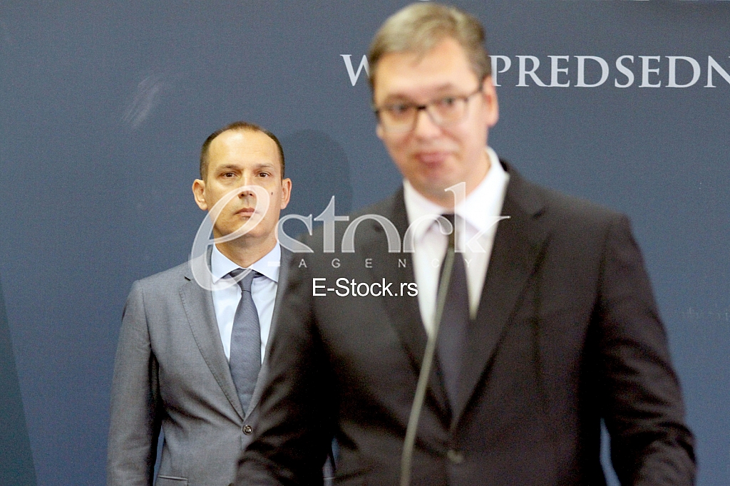 Work for the top 100 graduates of medicine