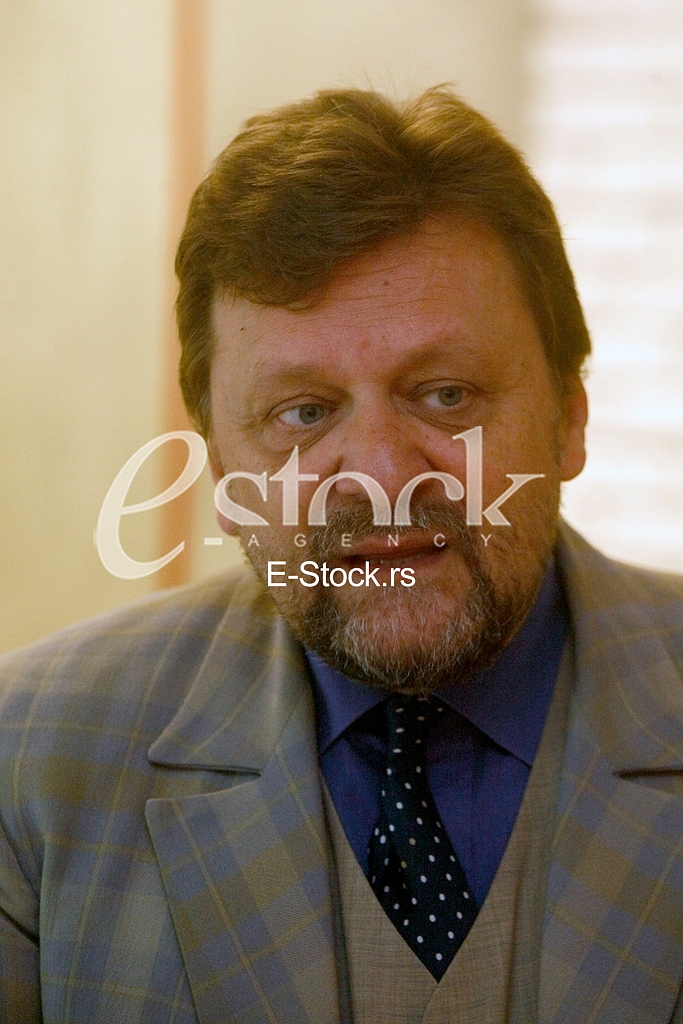 Bill without coverage theatrical play histrionics Bill without coverage theatrical play histrionics