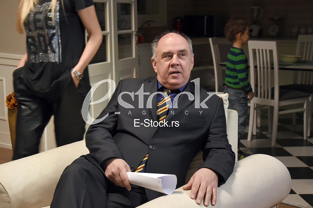 On the shooting set of a series of 