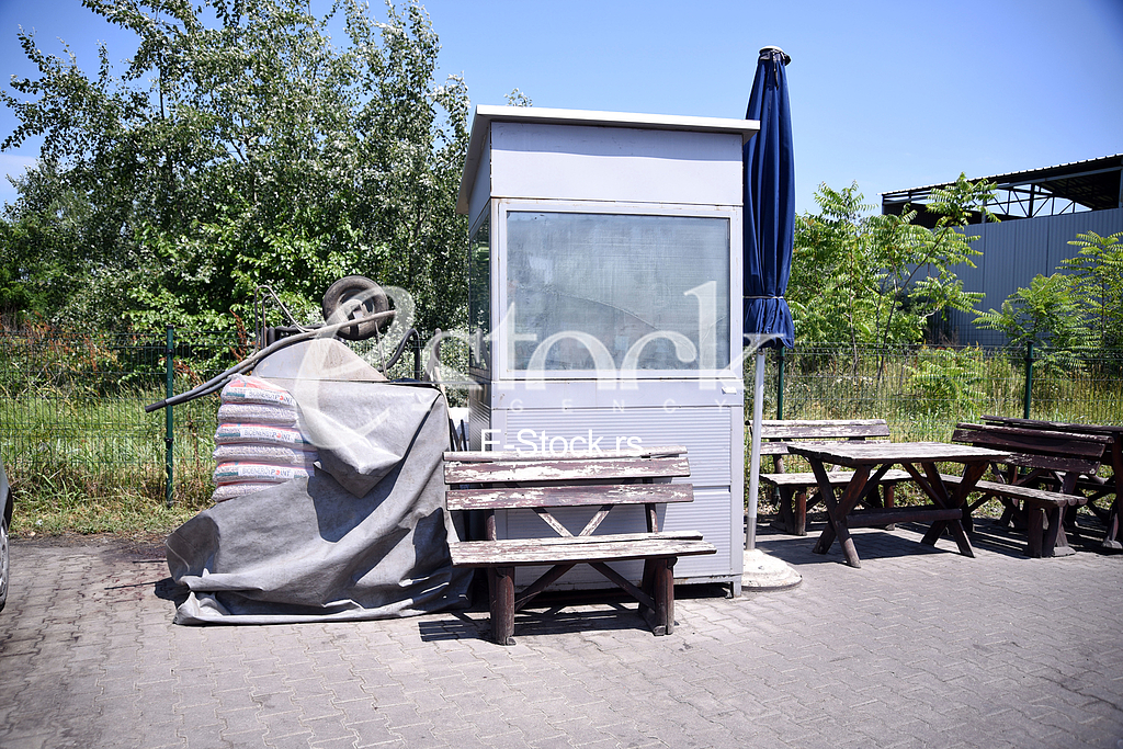 Dragoslav Miloradovic killed in front of a car wash at Karaburma






