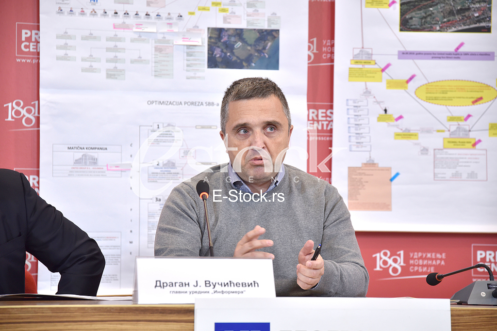 Press conference of Dragan Vucicevic s editorial staff on Dragan Djilas s pressures and attempts to quit newspapers