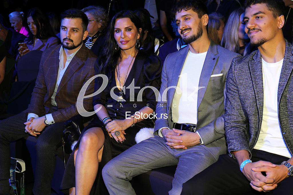 Elena Karaman Karic i sinovi