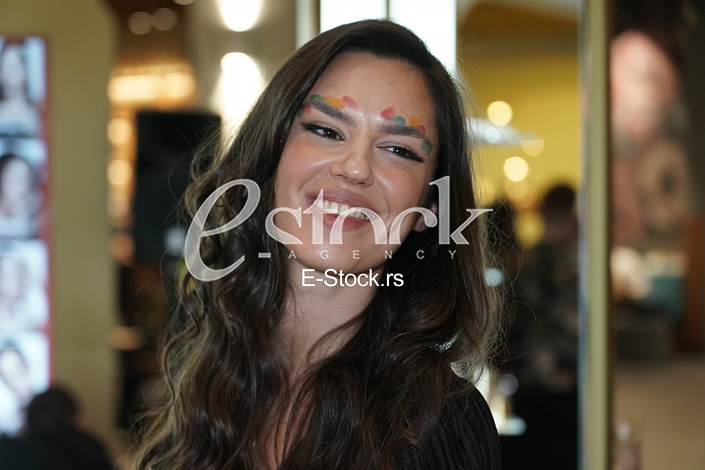 Olja Levic promocija sminke