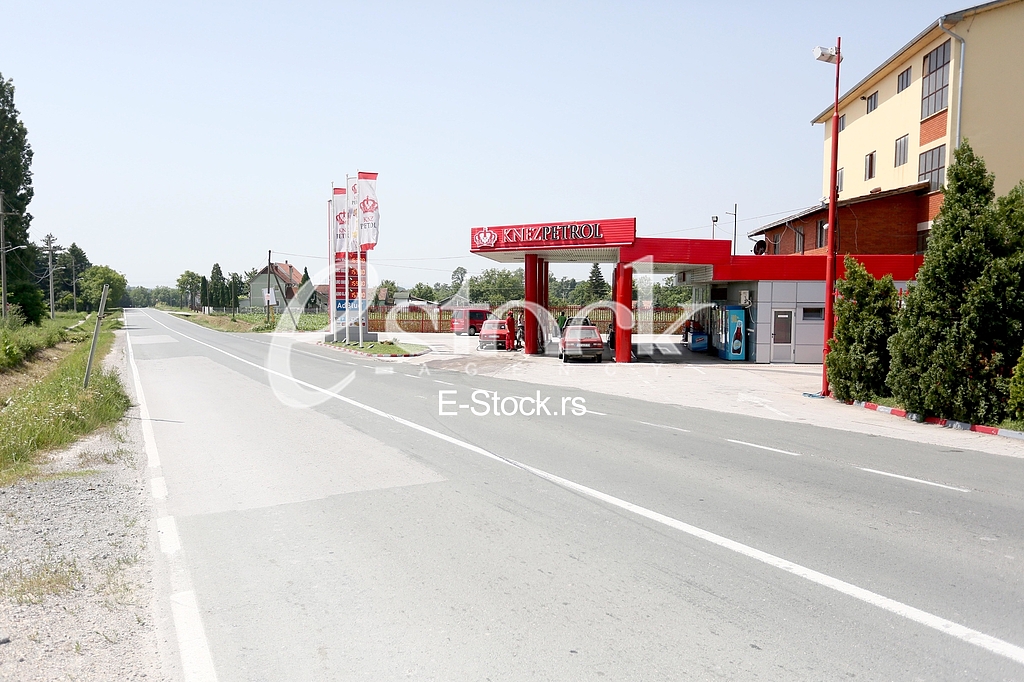 Benzinska stanica mesto nesrece Benzinska stanica mesto nesrece