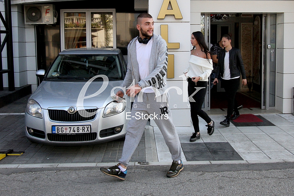 Announcement of the boxing match 