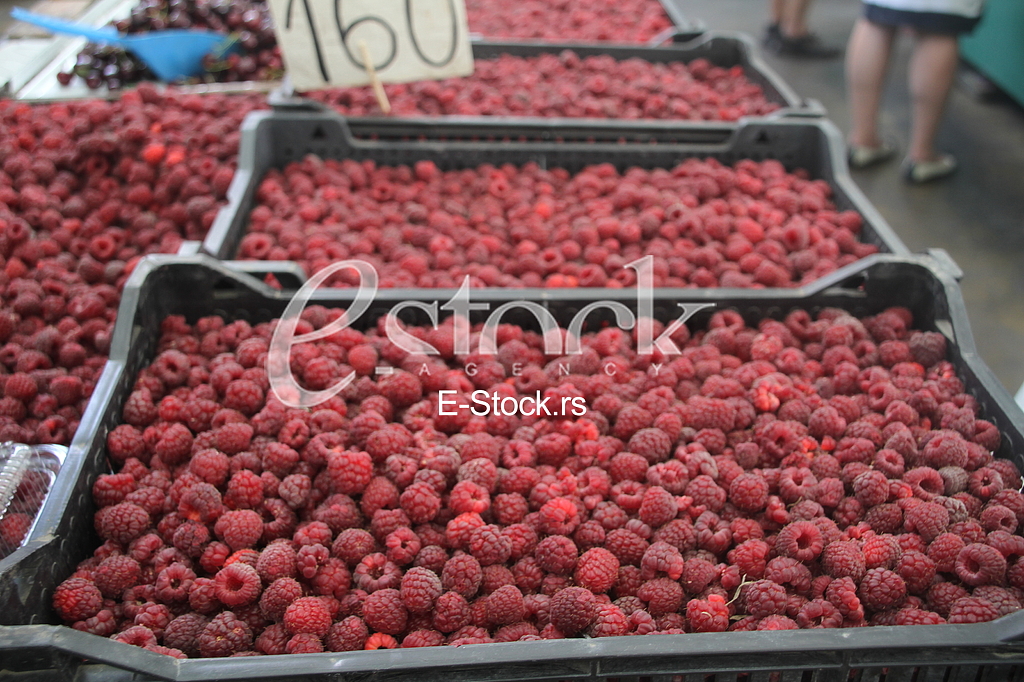 Belgrade, 14. june 2018., Raspberries on the market