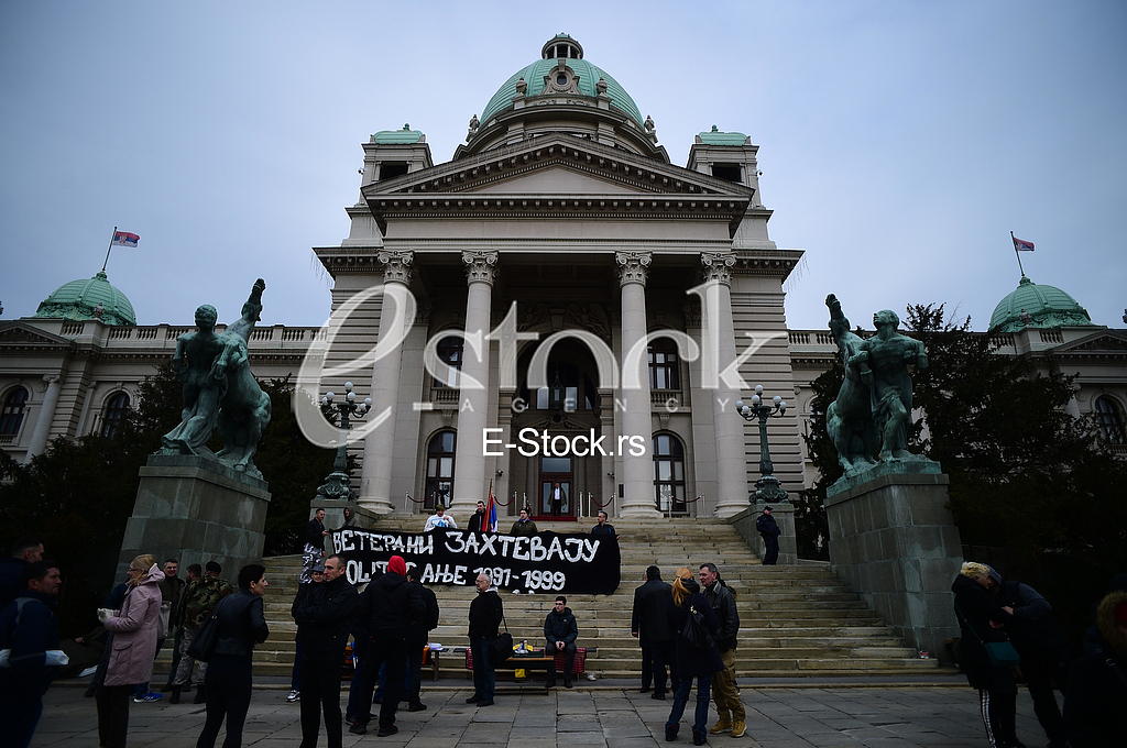 Protest ratnih veterana i vojnih invalida