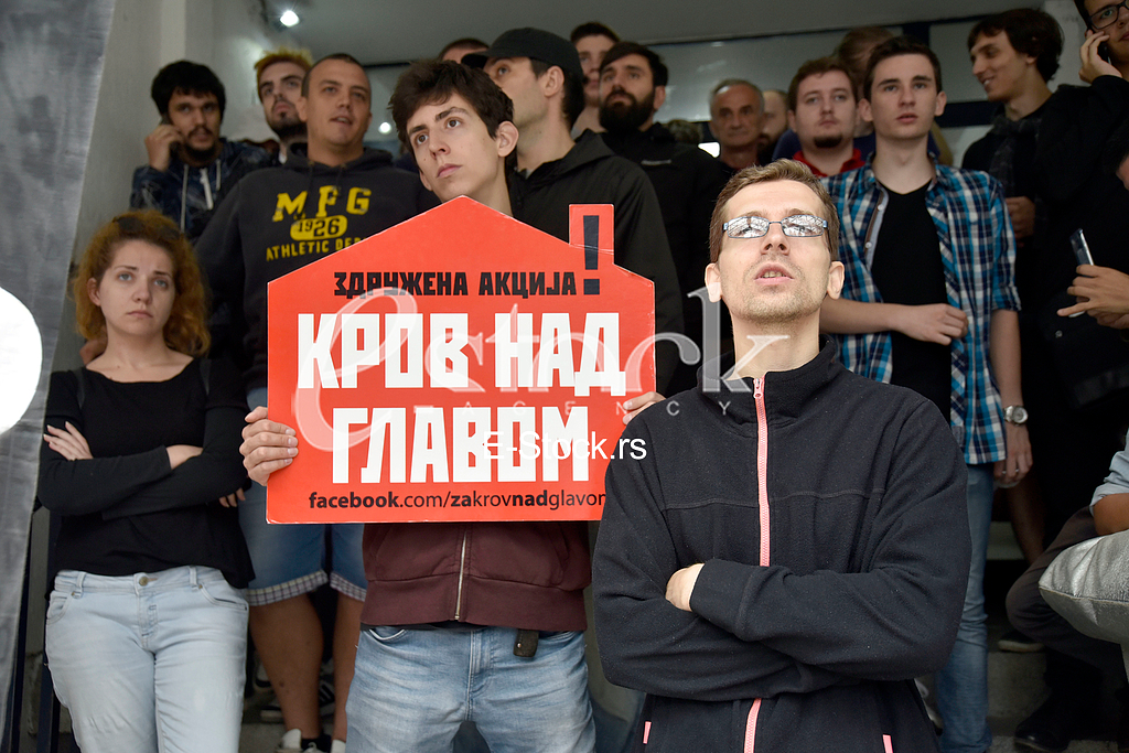 Protest against the expulsion of refugees from their homes