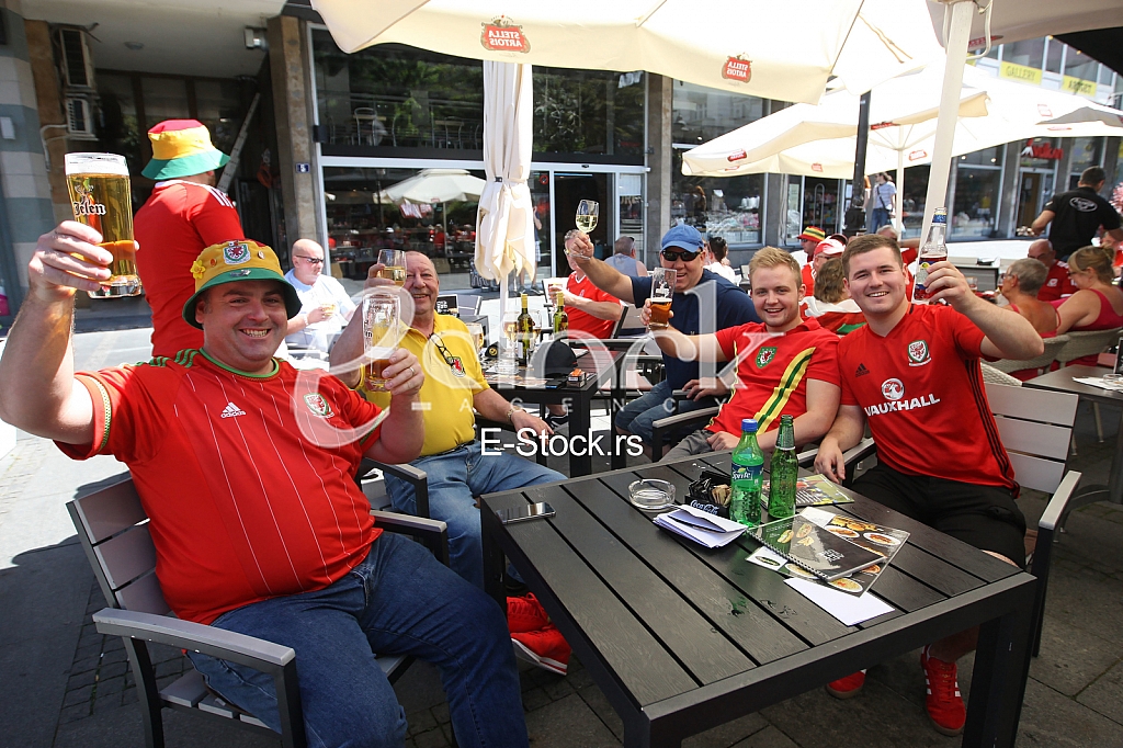 Navijaci Velsa. Navijaci Velsa.