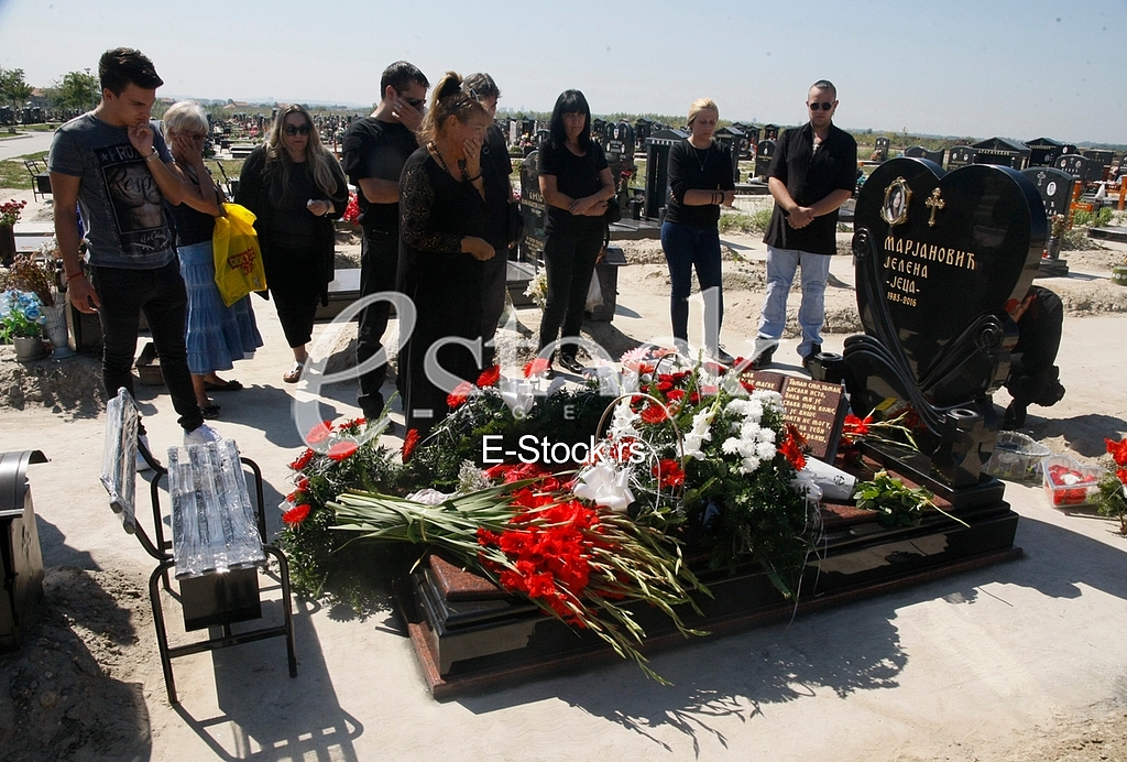 Going to the cemetery killed singer Jelena Marjanovic