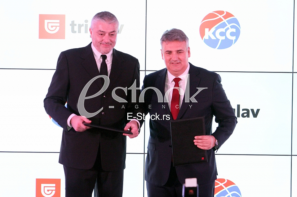 Dragan Markovic generalni direktor Triglav Osiguranja Beograd i Predrag Danilovic predsednik kosarkaskog saveza Srbije