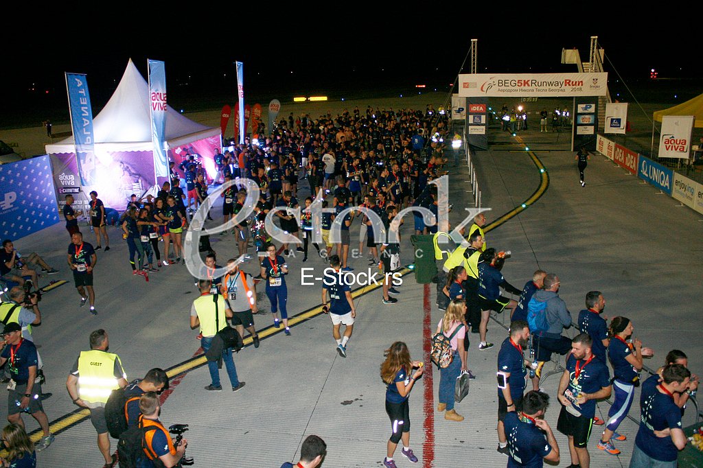 nocna trka na aerodromu
