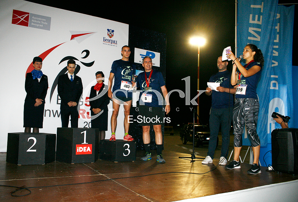 nocna trka na aerodromu