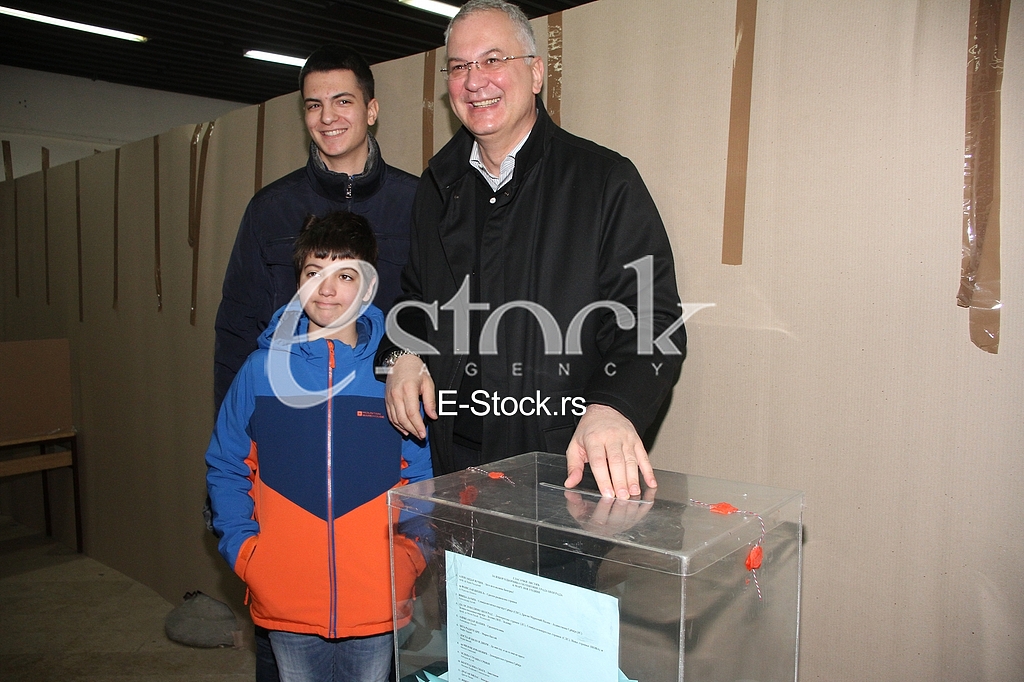 DRAGAN SUTANOVAC Voting