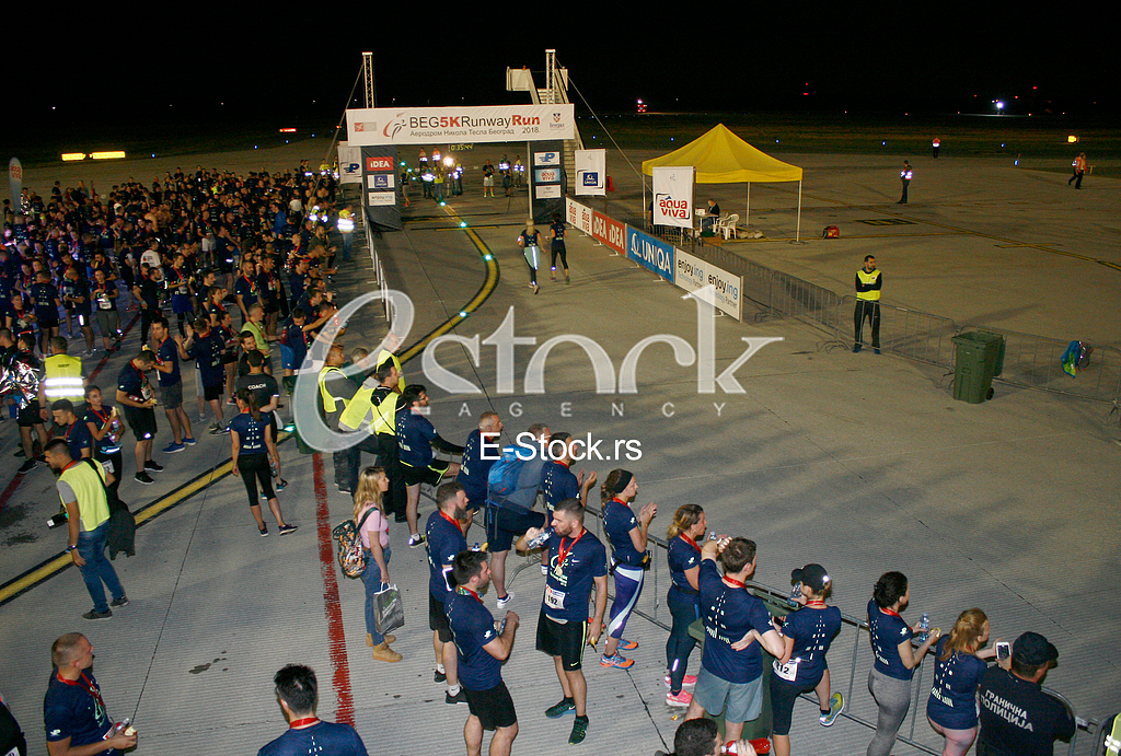 nocna trka na aerodromu