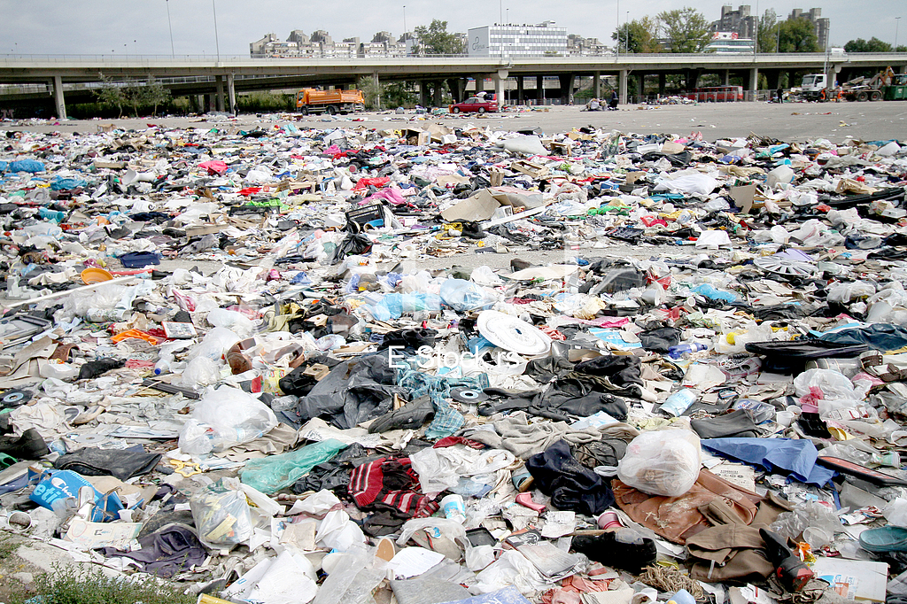 the flea market in New Belgrade