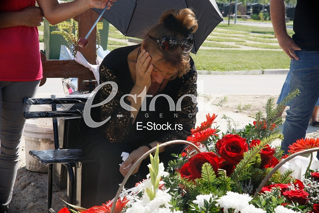 Going to the cemetery killed singer Jelena Marjanovic
