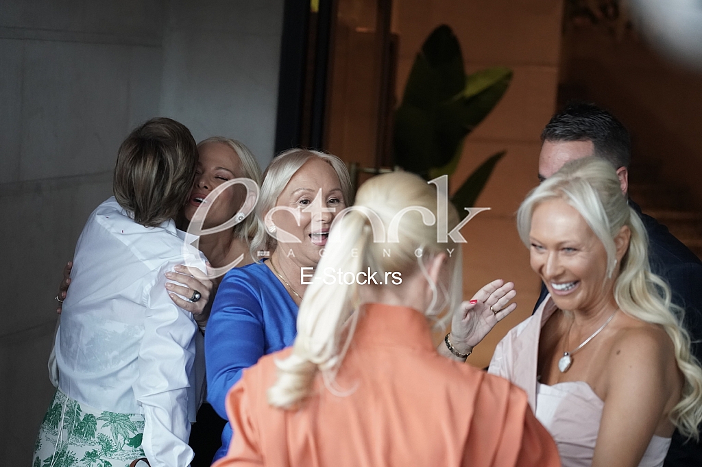 Ilda Saulic, Gordana Saulic i Sanela Saulic cekaju goste