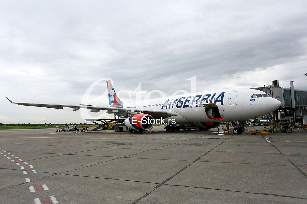 Aerodrom Nikola Tesla