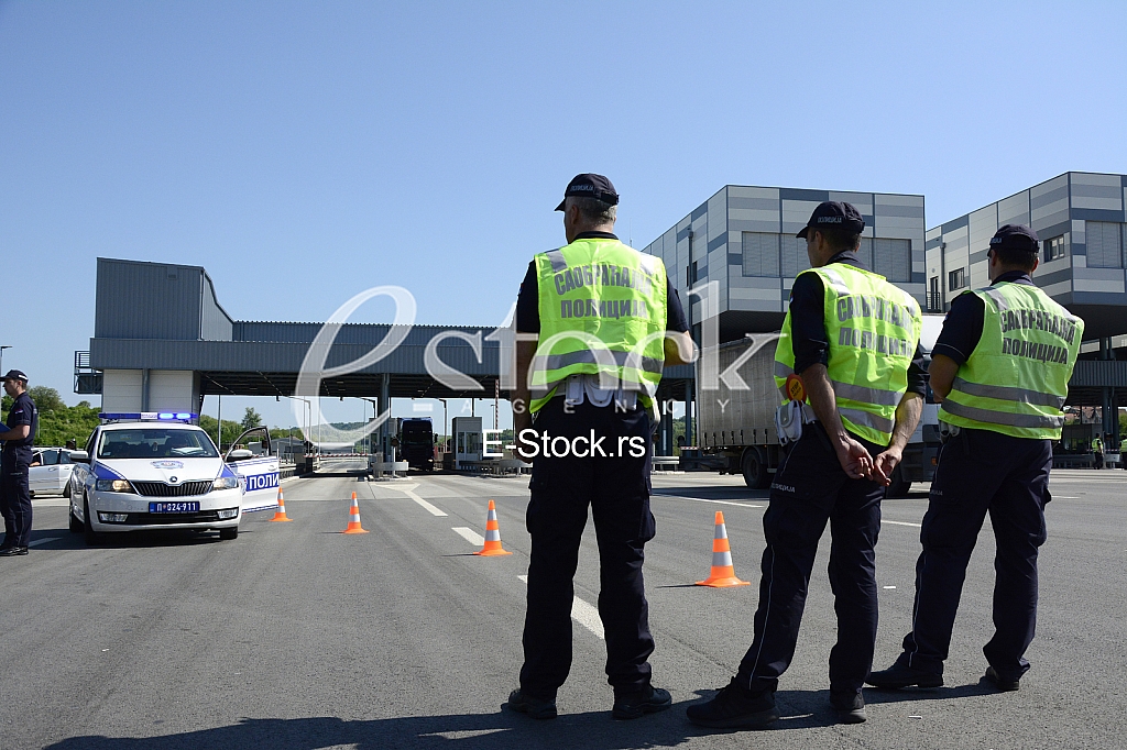 Toll plaza, new system for charging penalties for speeding limitation