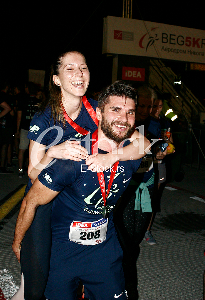 nocna trka na aerodromu