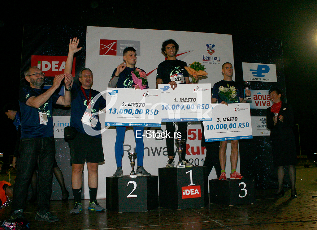 nocna trka na aerodromu