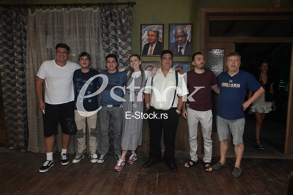 Serija Slozna braca grupna fotografija Serija Slozna braca grupna fotografija