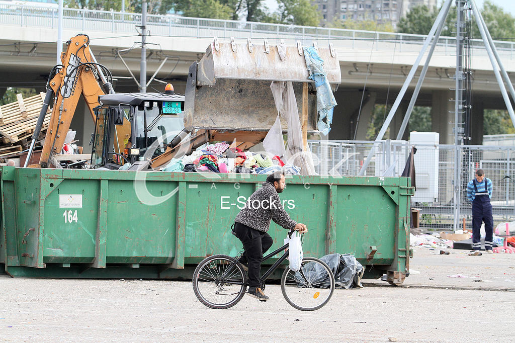 the flea market in New Belgrade