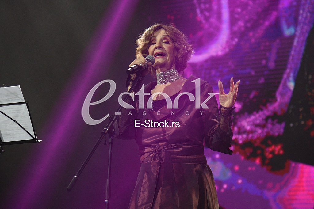 Lepa Lukic