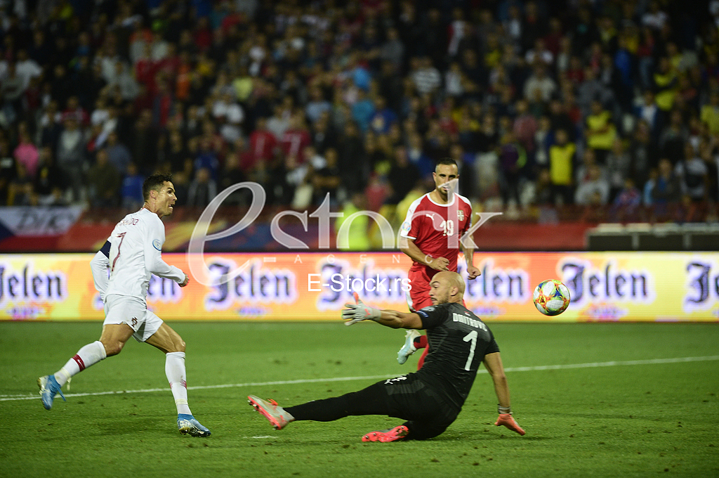 Kristijano Ronaldo, Marko Dmitrovic