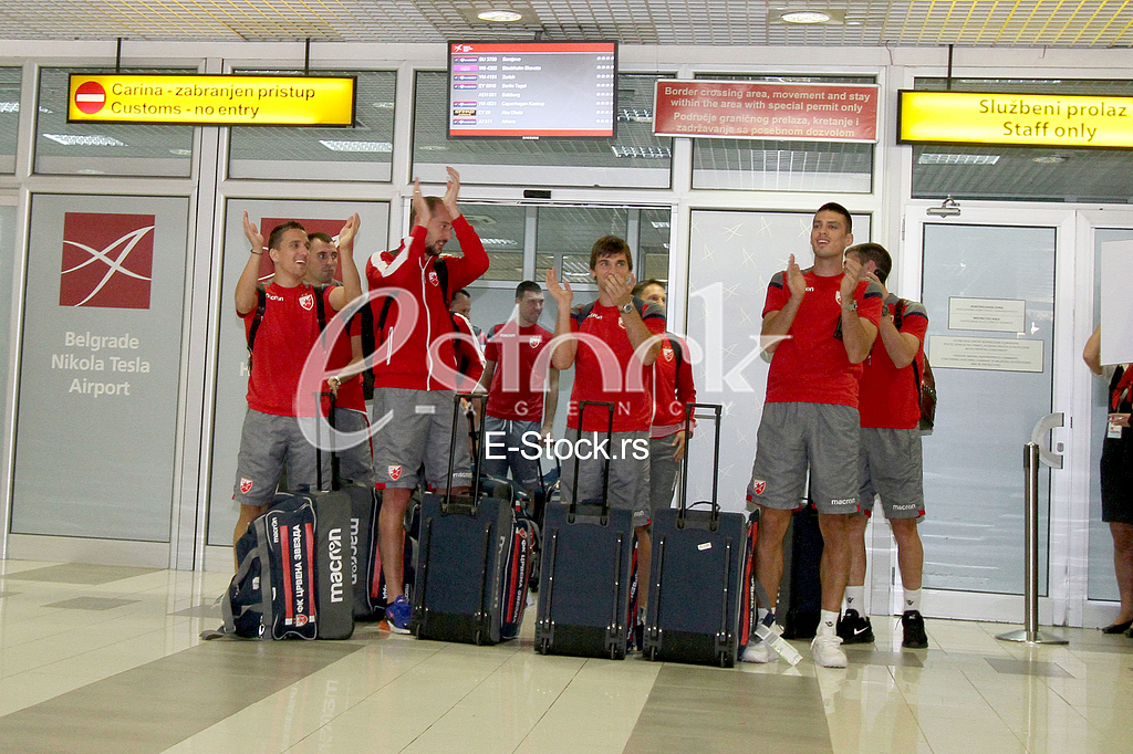 The arrival of the Red Star players 