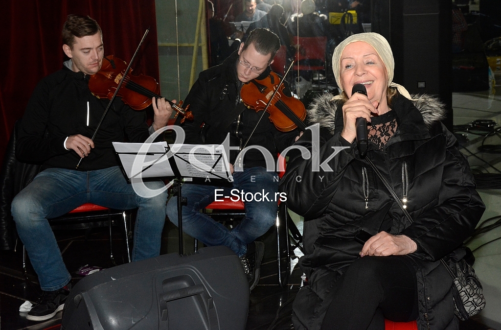  singer Lepa Lukic at the rehearsal for the concert, Grand Productions studio 7