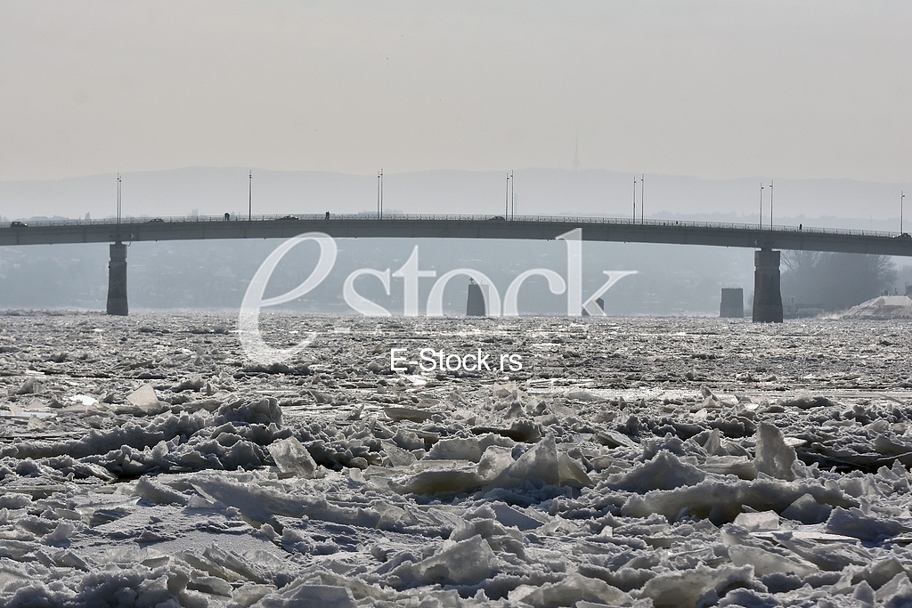 Zaledjen Dunav/ Frozen Danube