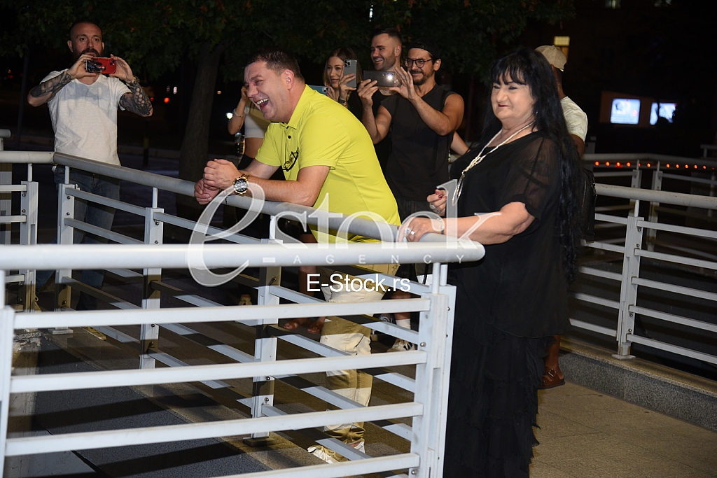 Ivan Marinkovic Milosava Nikolic_Narod pita