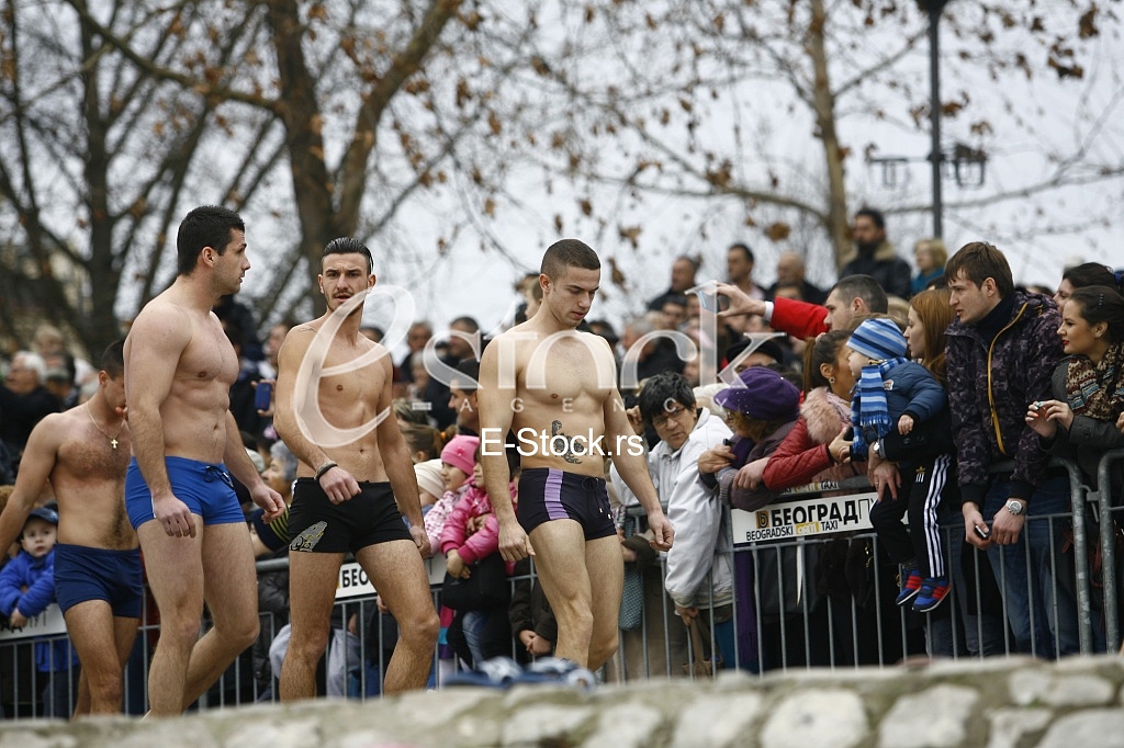 Race for the Holy Cross