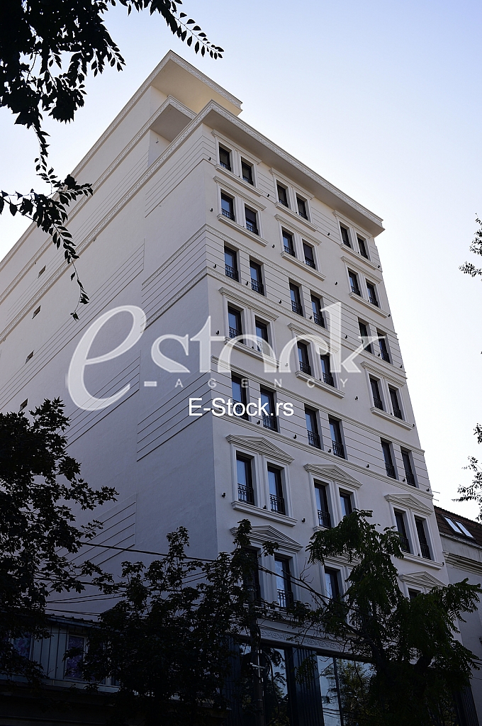 Nelegalna zgrada hotel