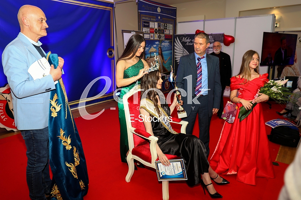 Iva Milutinovic i Ana Milojevic