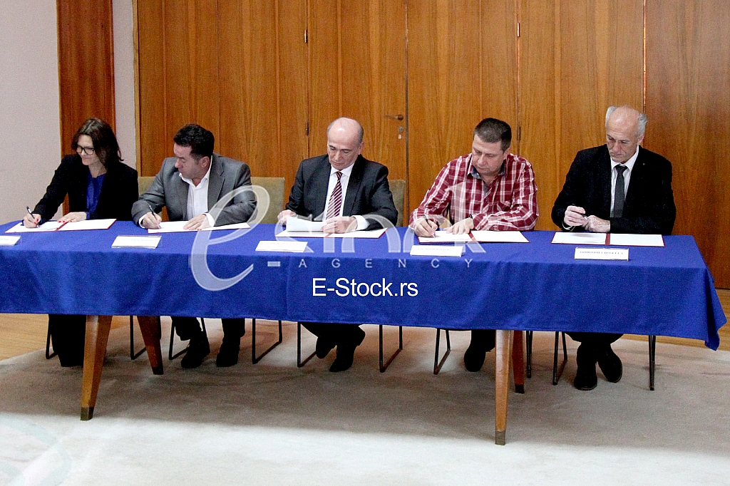 Signing of the contract Signing of the contract