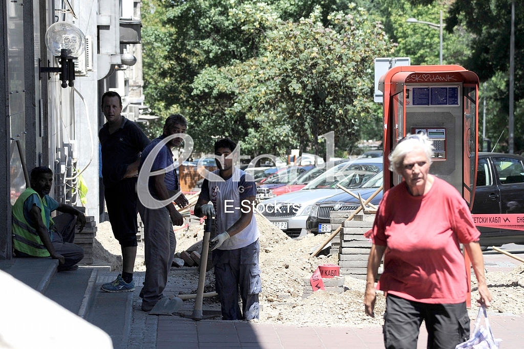 Summer heat on Belgrade streets